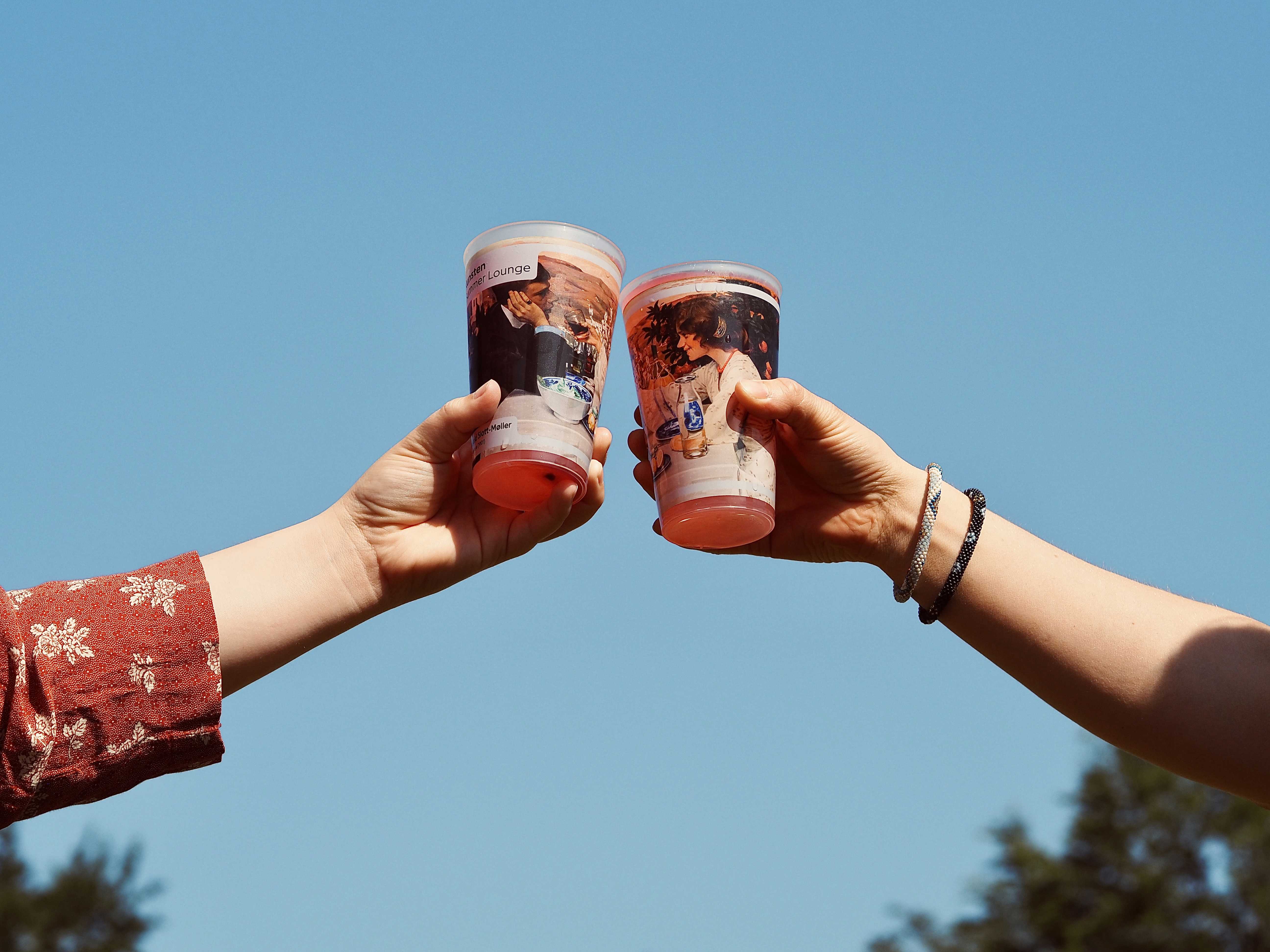 Genbrugskrus på Kunstens Summer Lounge