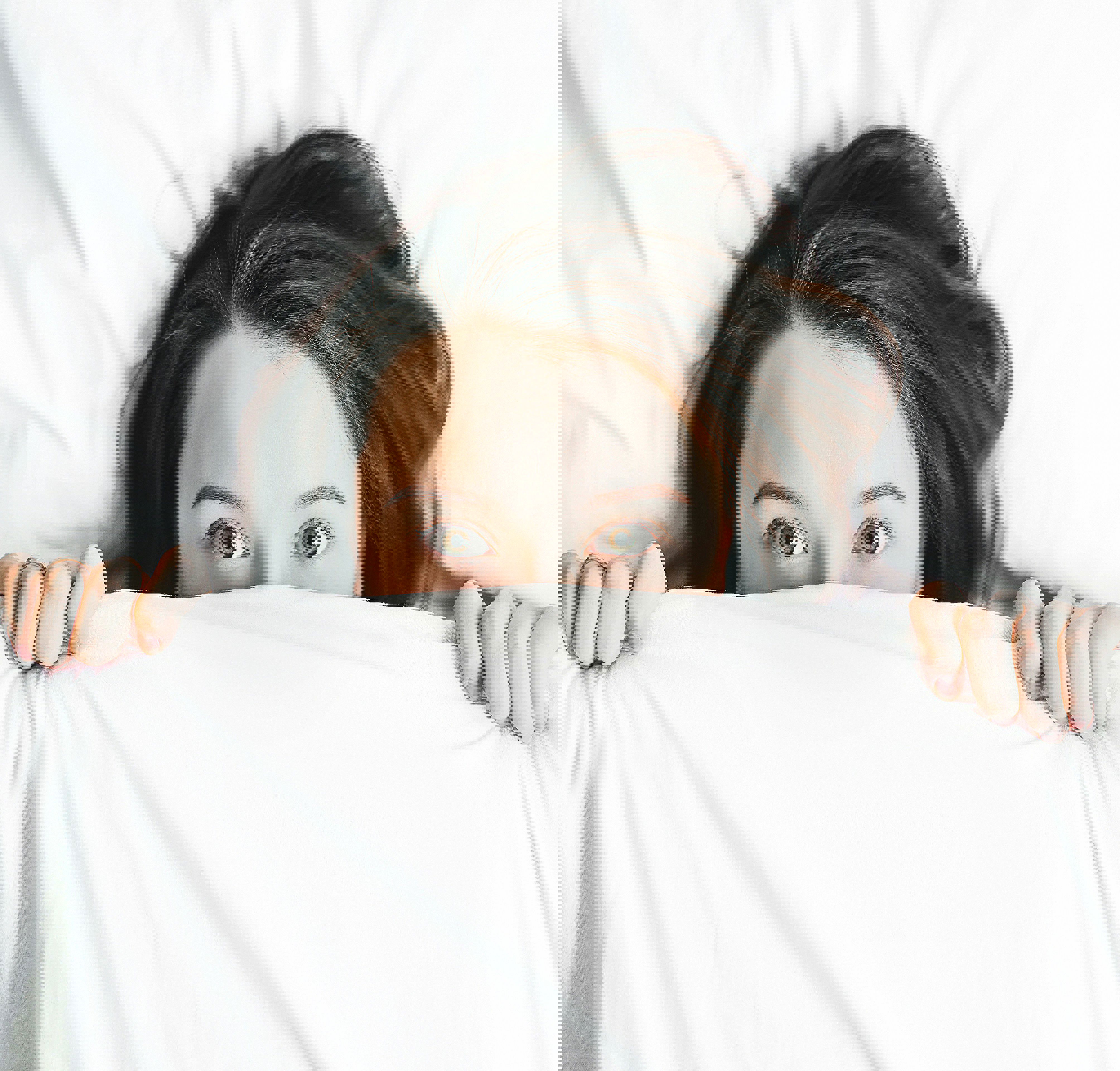 Sov med lyset tændt