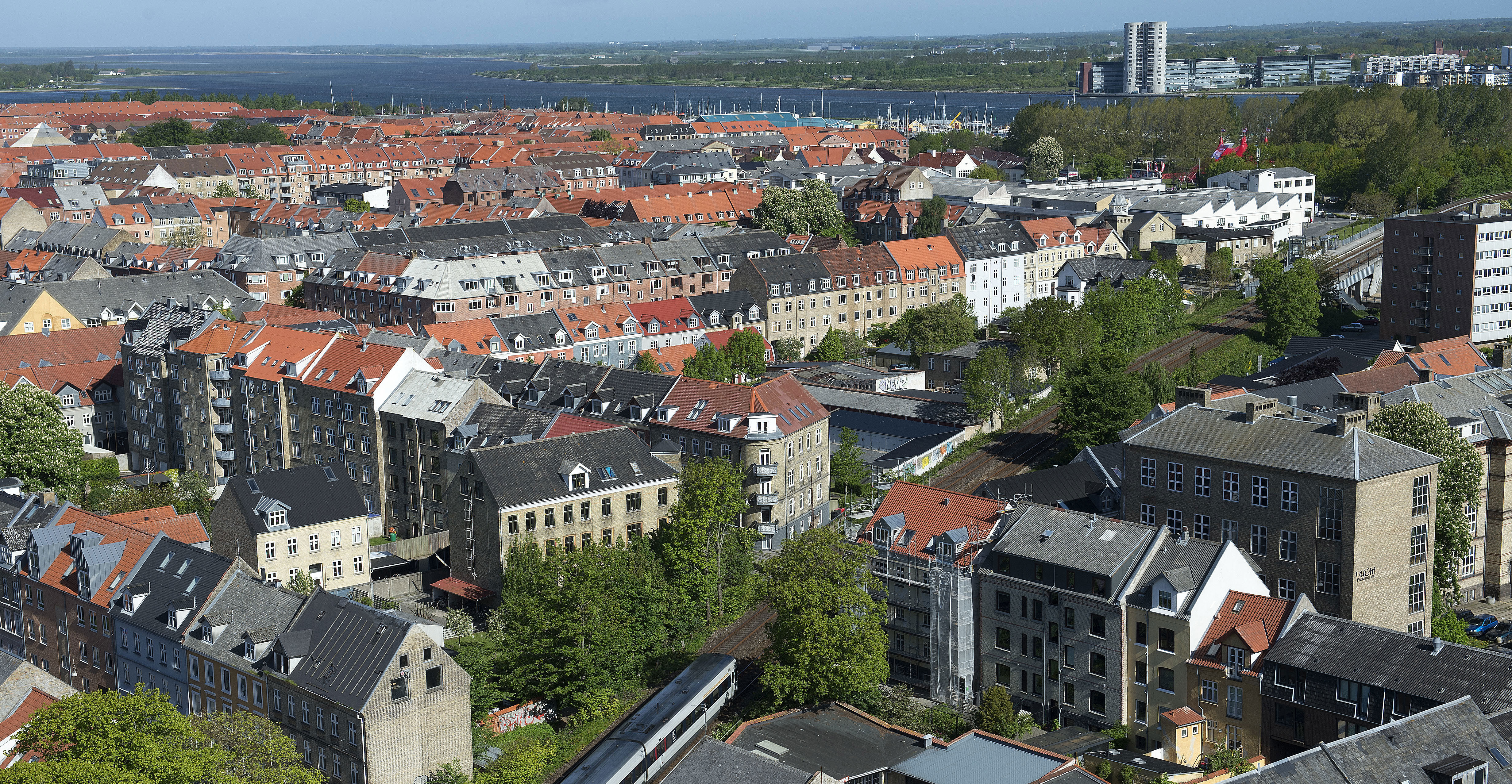 Skråfoto af Vestbyen i Aalborg