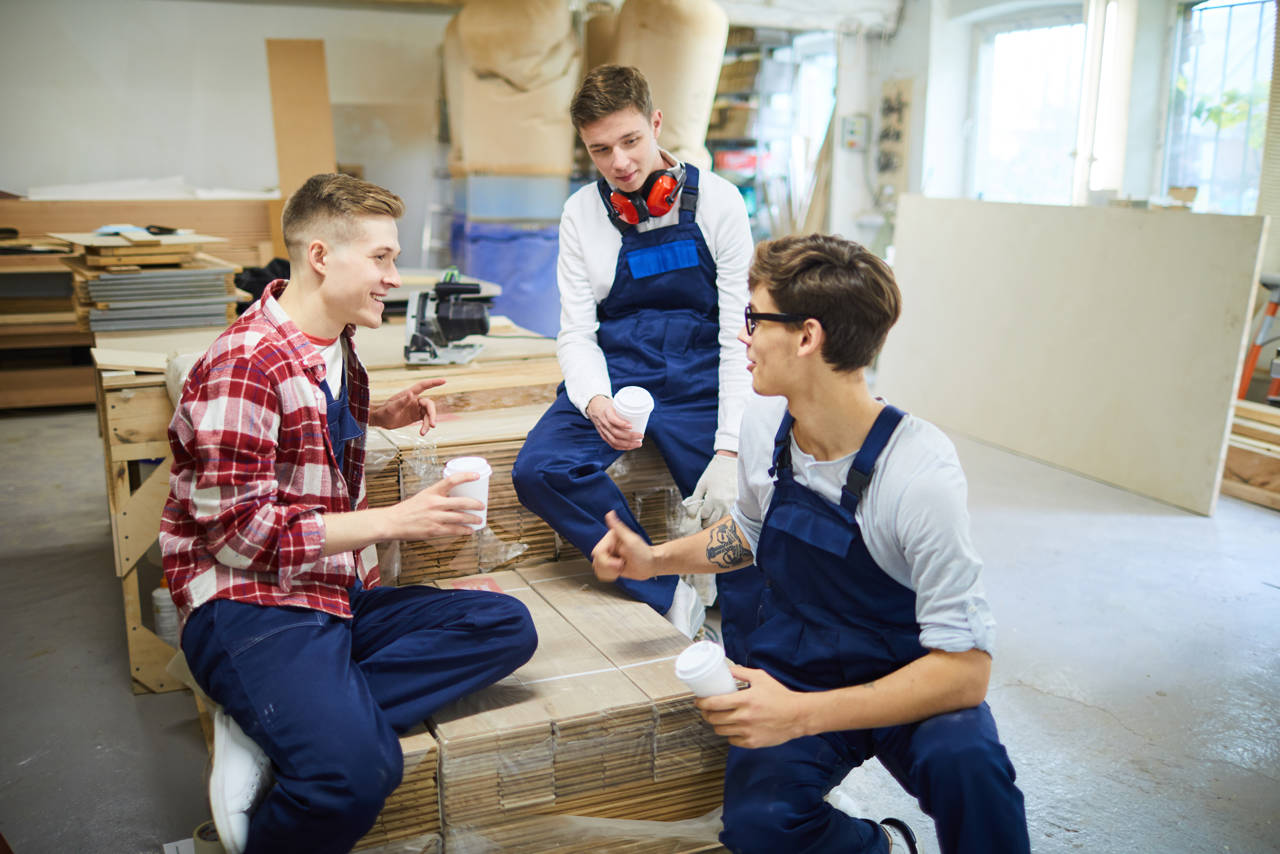Frokostpause på et værksted
