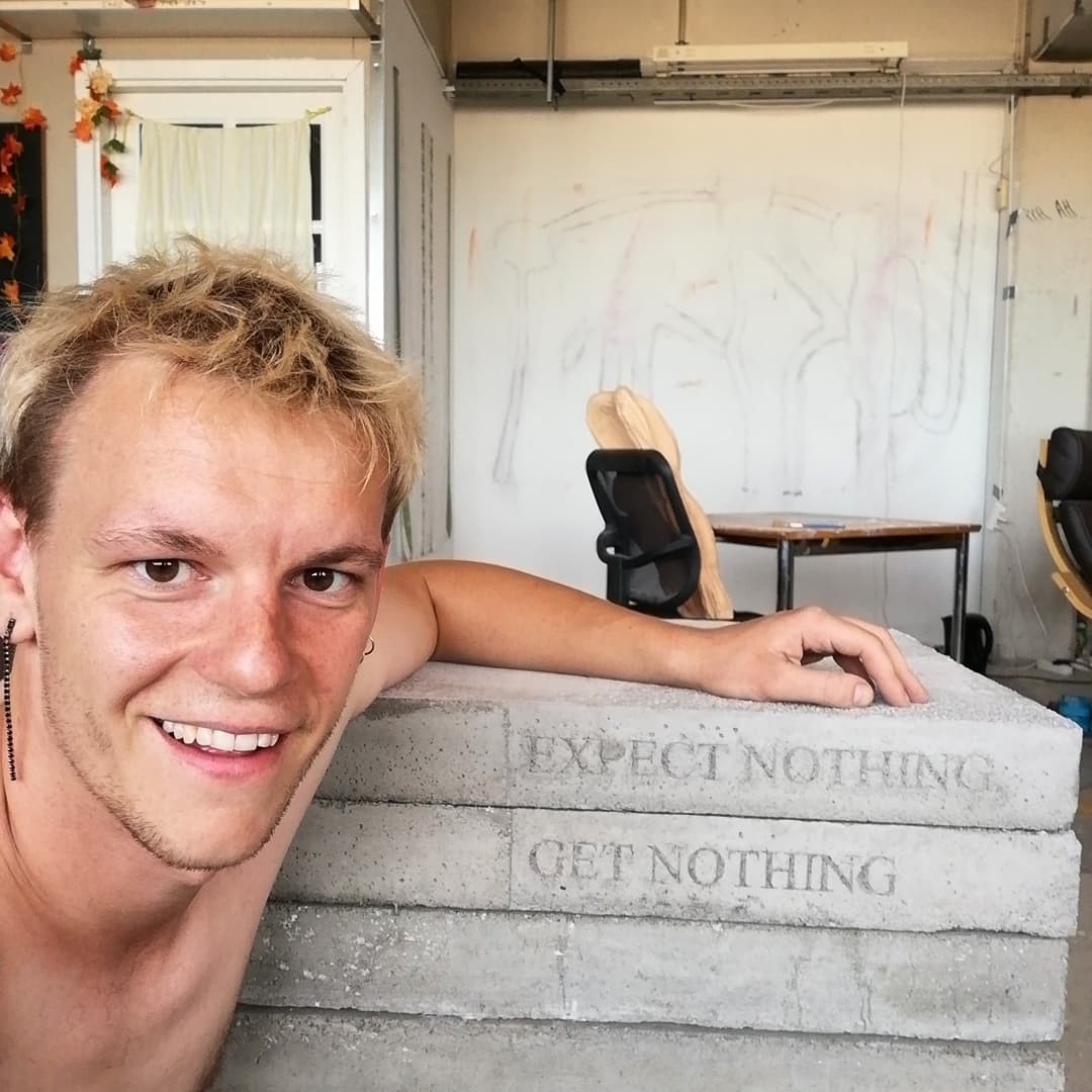 Værket “Expect Nothing, Get Nothing” af Nicolai Risbjerg