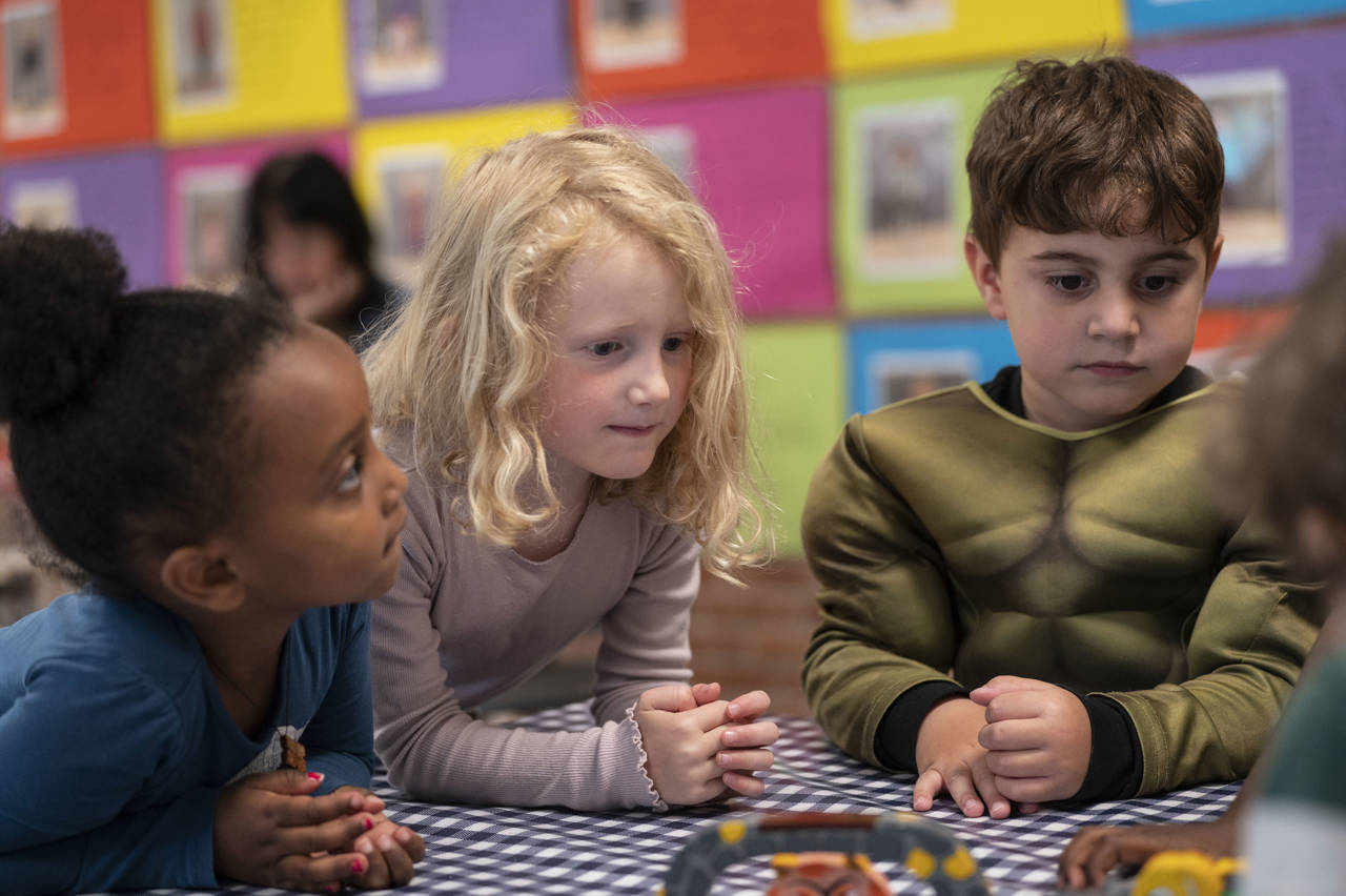 Børn samlet om bord