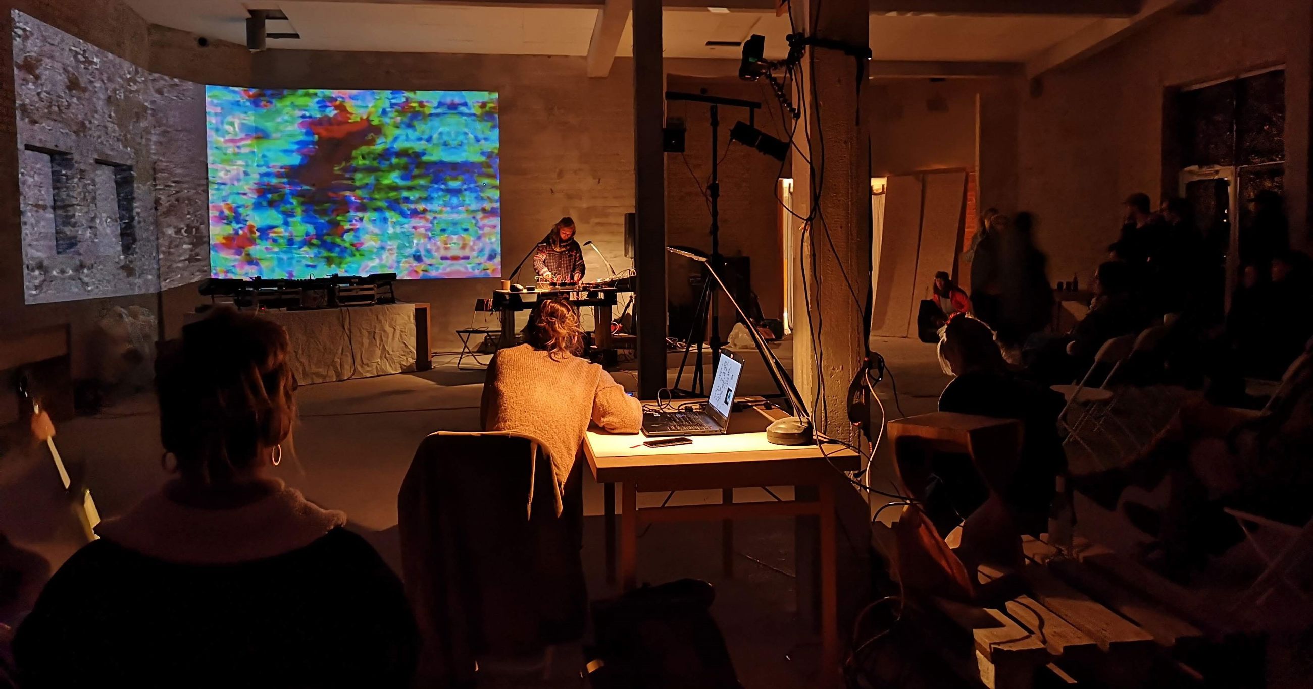 Netværket Aalborg Sureal har en vision om at pleje lokale, originale kunstnere,